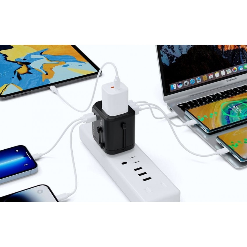 Universāls ceļojumu lādētājs Choetech PD5008 30W USB-C/3xUSB-A melns